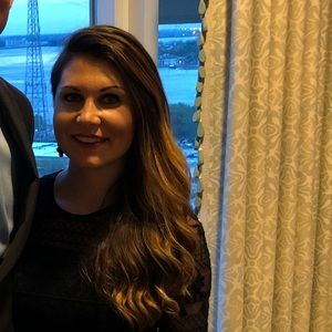 Meet your Posher, Carly